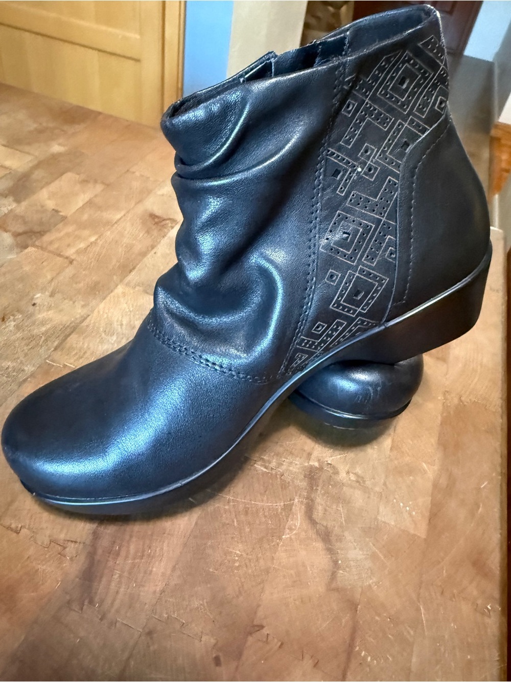 Abeo Women's 6.5 Black Ankle Boots with Geometric Paneling Slip Resistant
